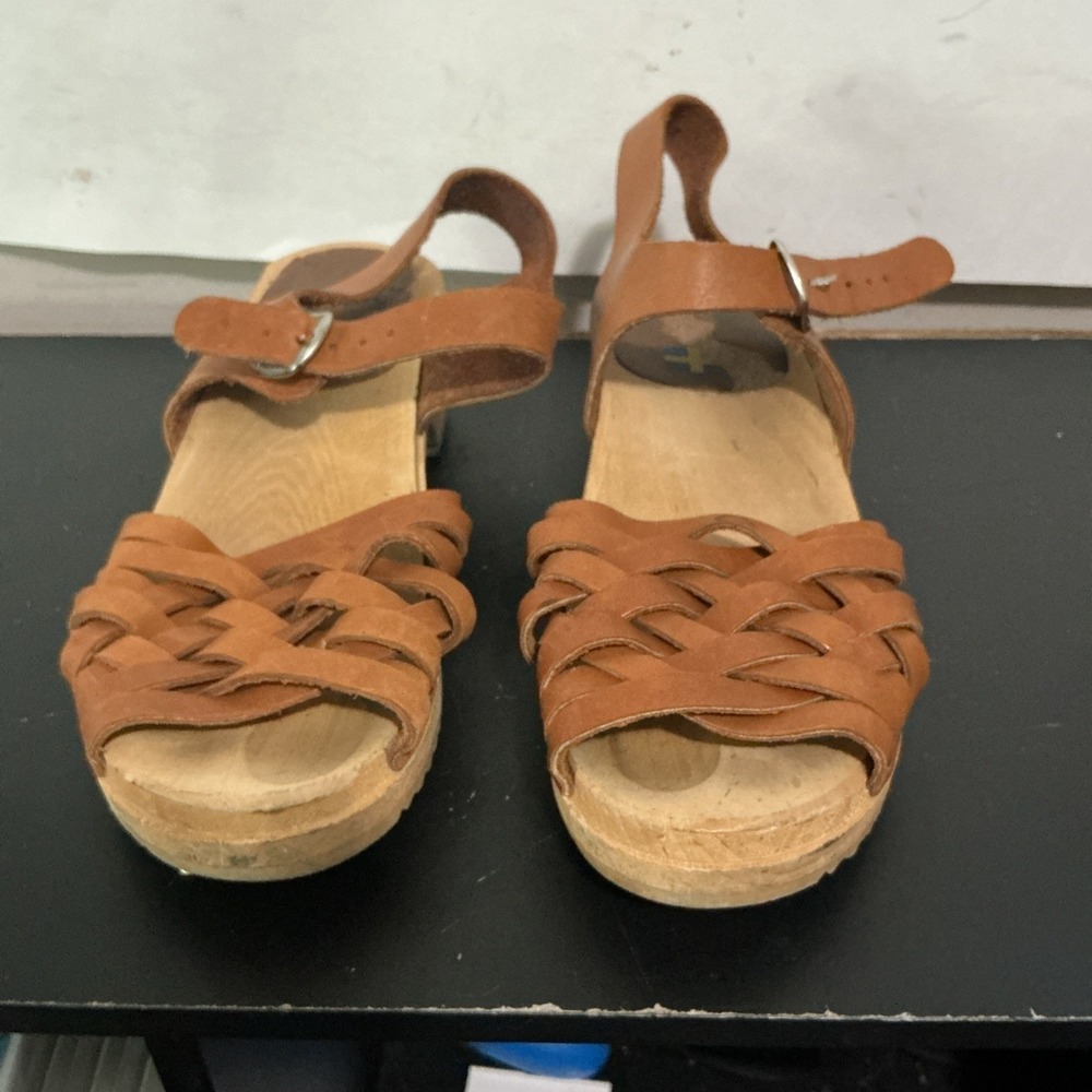 MIA Bety Women Tan Leather Woven Clogs Swedish Wooden Sandals Size 39 US 8.5